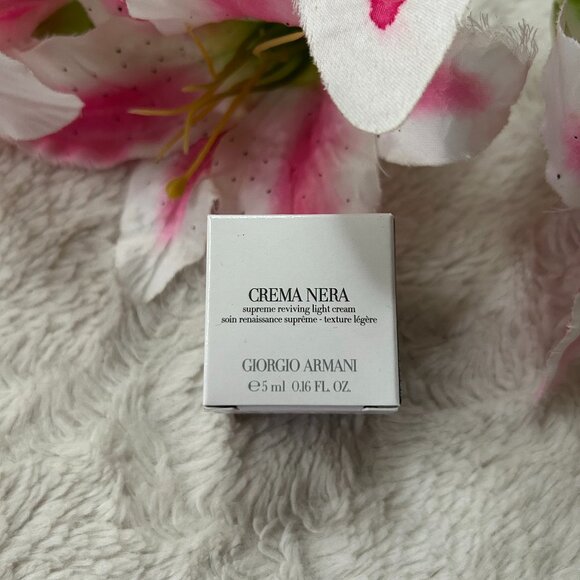 Giorgio Armani - Crema Nera, Supreme Reviving Light Cream - Picture 1 of 8